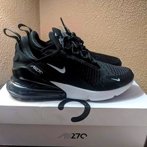 Nike AirMax 270